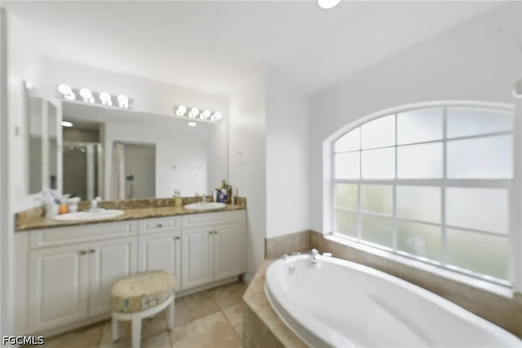 3418 Oasis Boulevard Cape Coral FL 33914