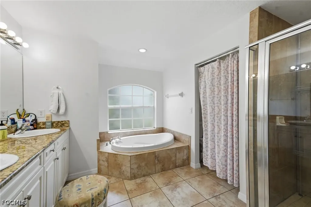 3418 Oasis Boulevard Cape Coral FL 33914