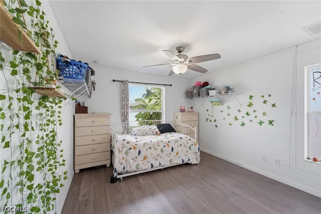 3418 Oasis Boulevard Cape Coral FL 33914