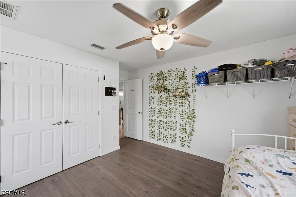 3418 Oasis Boulevard Cape Coral FL 33914