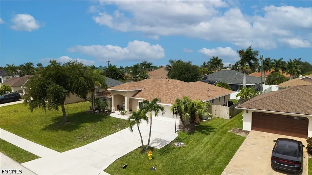3418 Oasis Boulevard Cape Coral FL 33914