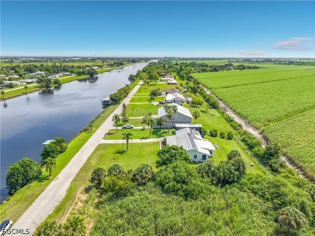 2795 River Road Moore Haven FL 33471