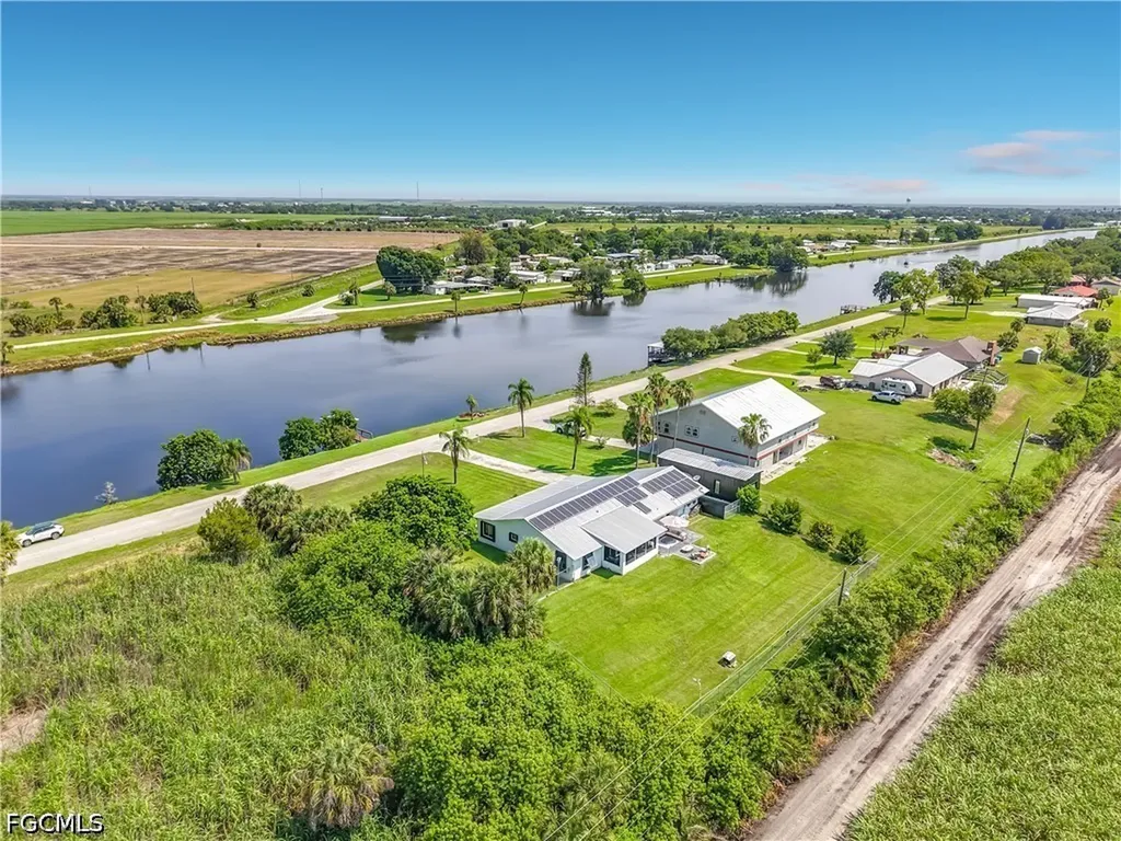 2795 River Road Moore Haven FL 33471