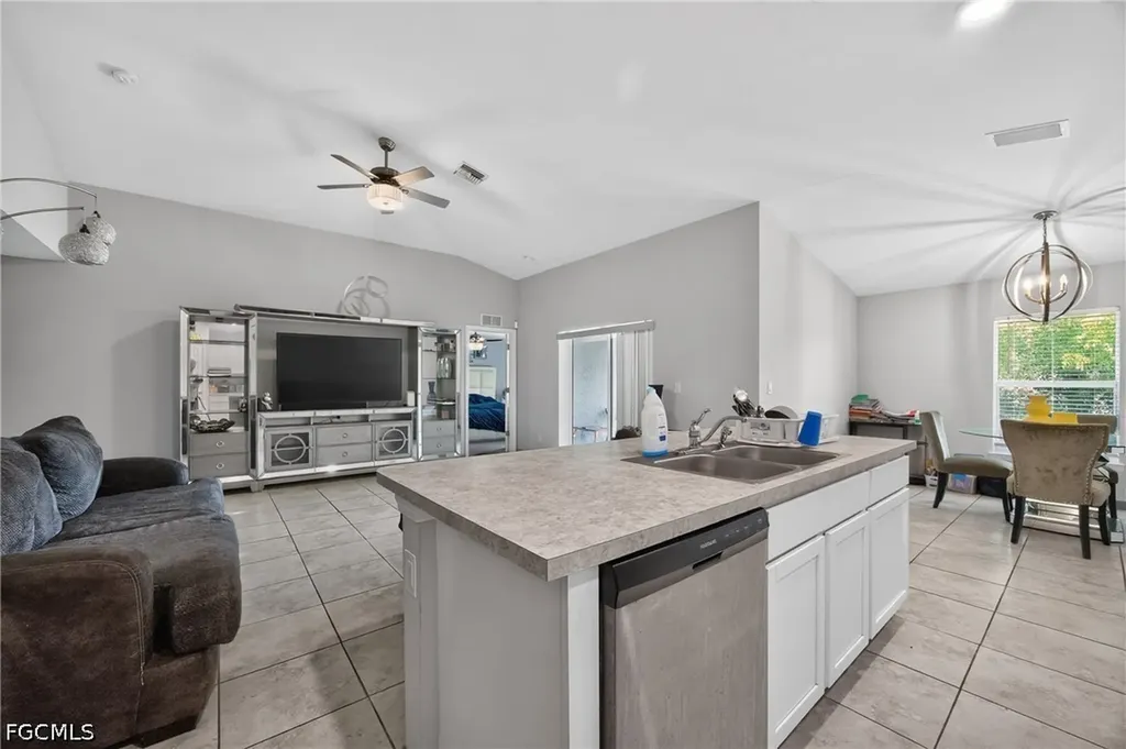 1139 NW 14th Terrace Cape Coral FL 33993