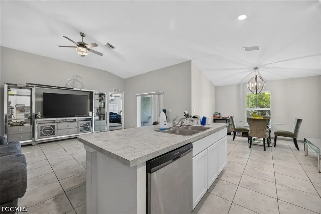 1139 NW 14th Terrace Cape Coral FL 33993