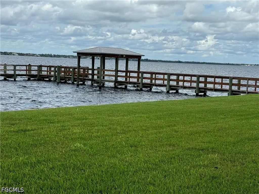 3225 E Riverside Drive Fort Myers FL 33916