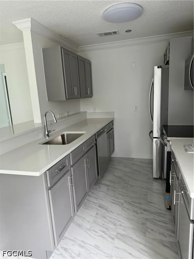 3225 E Riverside Drive Fort Myers FL 33916