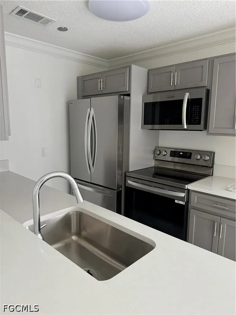 3225 E Riverside Drive Fort Myers FL 33916