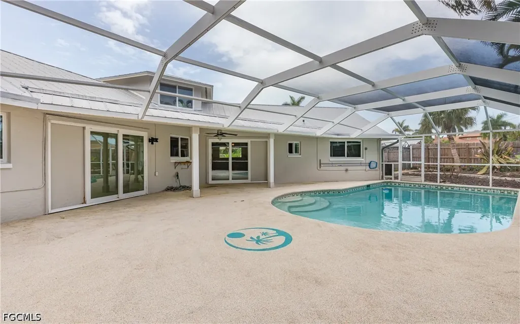 529 Coral Drive Cape Coral FL 33904