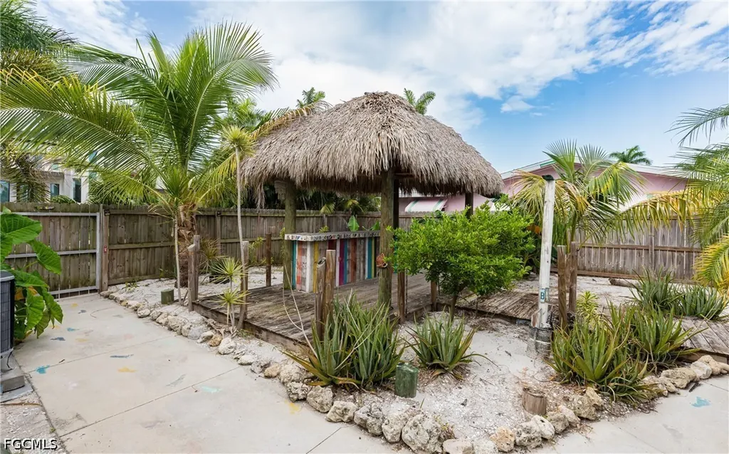 529 Coral Drive Cape Coral FL 33904