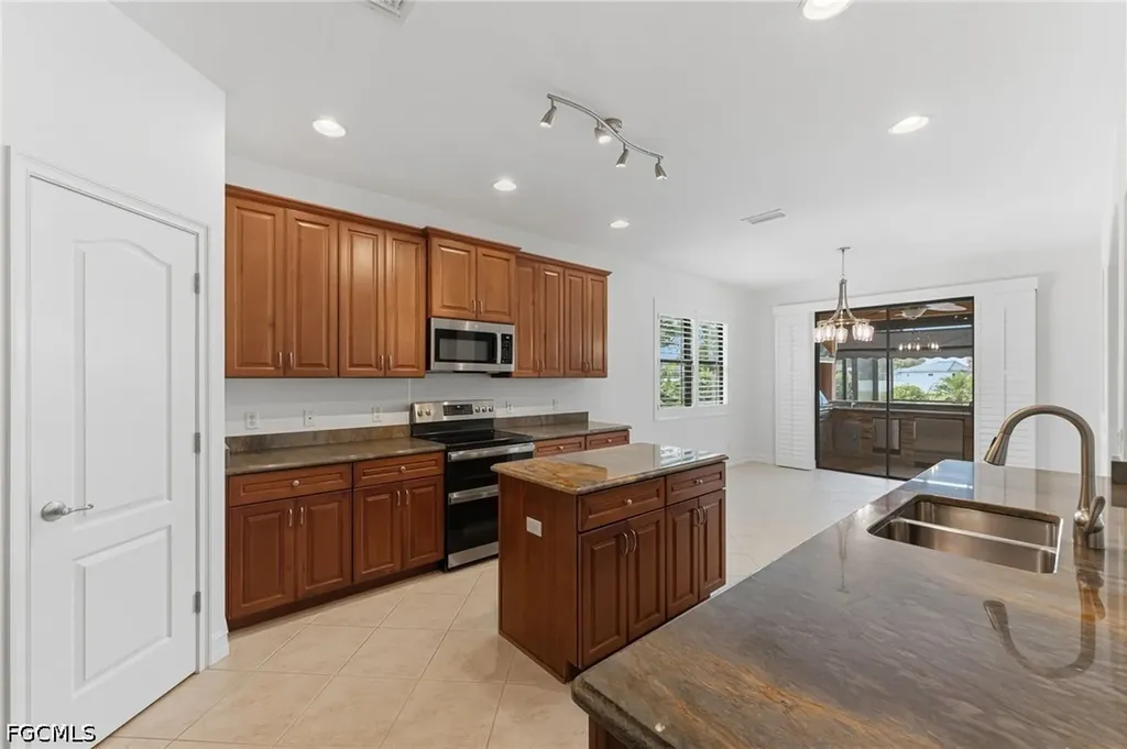 12382 Country Day Circle Fort Myers FL 33913