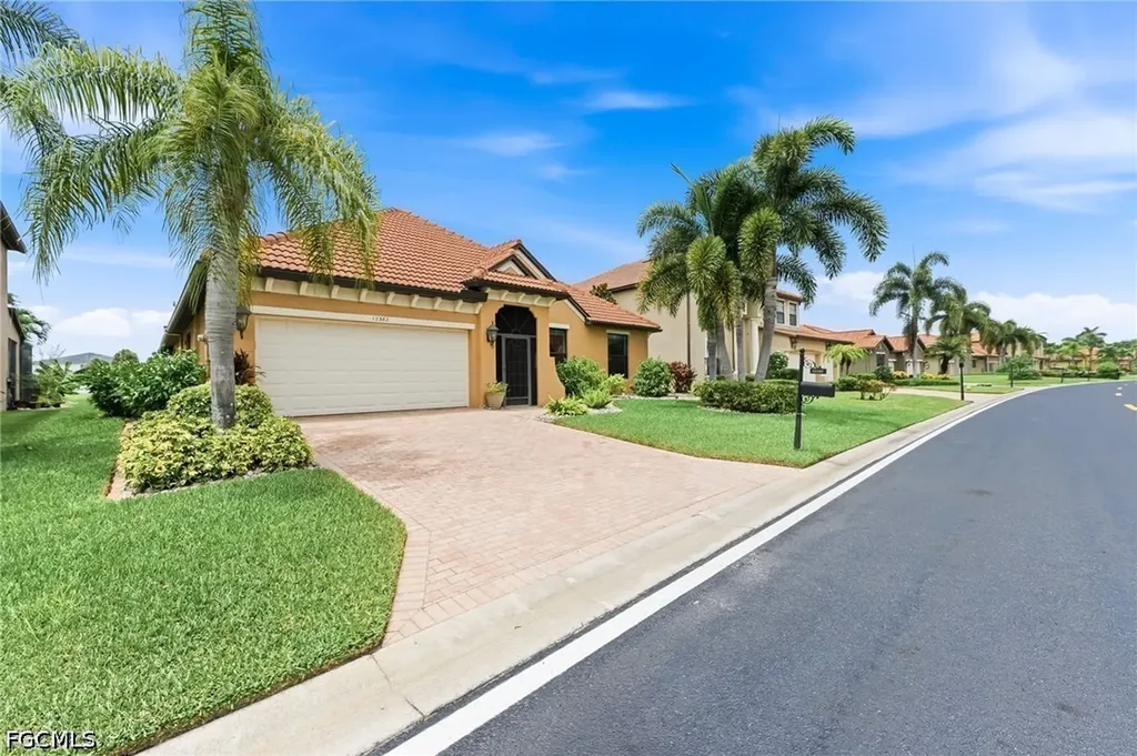 12382 Country Day Circle Fort Myers FL 33913