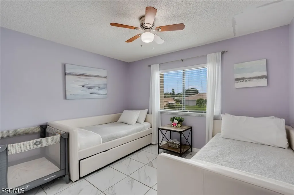 511 SE 43rd Street Cape Coral FL 33904