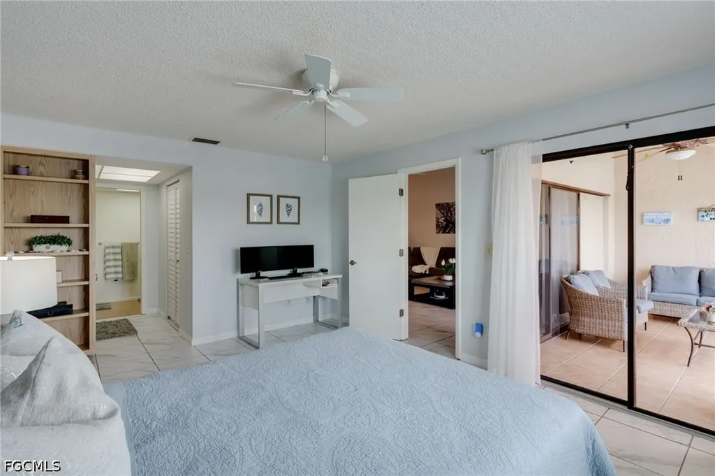 511 SE 43rd Street Cape Coral FL 33904