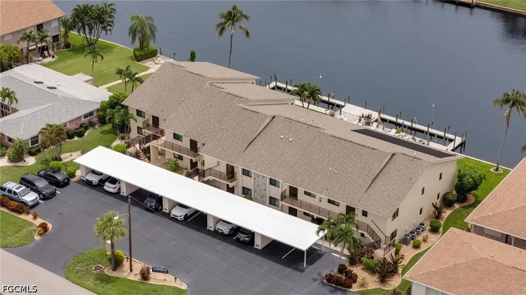 511 SE 43rd Street Cape Coral FL 33904