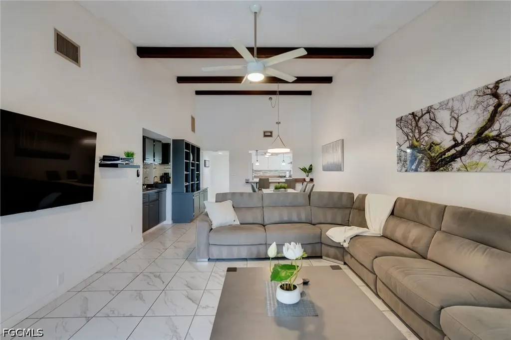 511 SE 43rd Street Cape Coral FL 33904