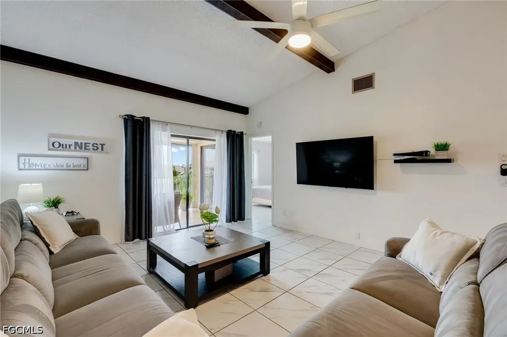 511 SE 43rd Street Cape Coral FL 33904