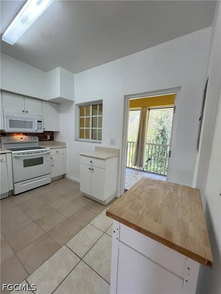 8407 Bernwood Cove Loop Fort Myers FL 33966