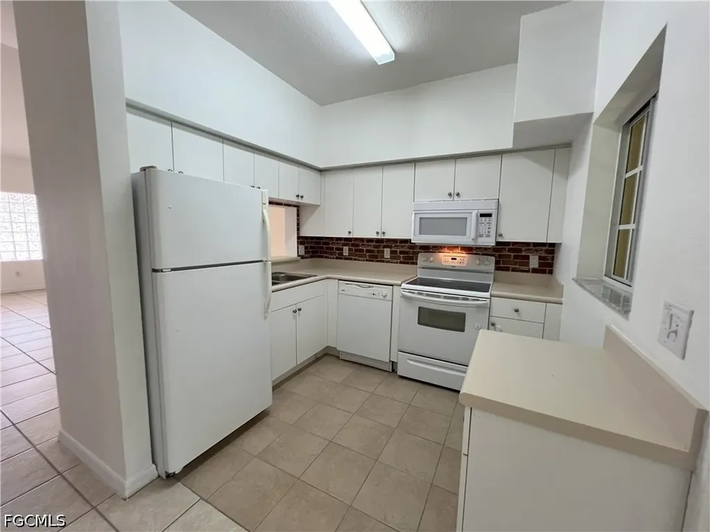 8407 Bernwood Cove Loop Fort Myers FL 33966