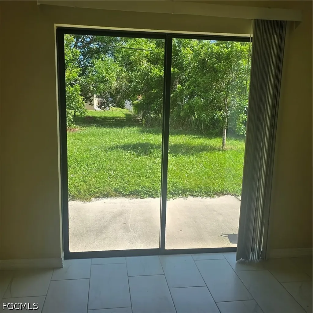 203 SE 13th Street Cape Coral FL 33990