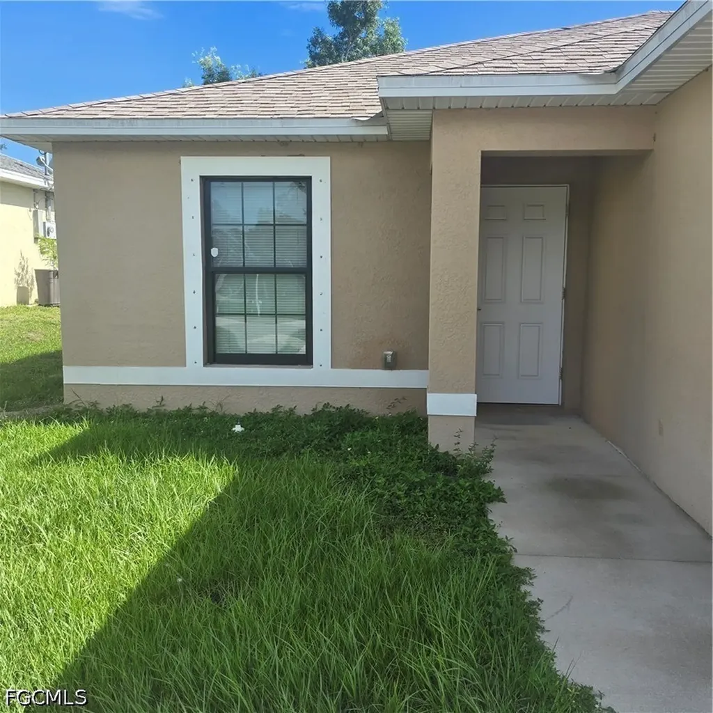 203 SE 13th Street Cape Coral FL 33990