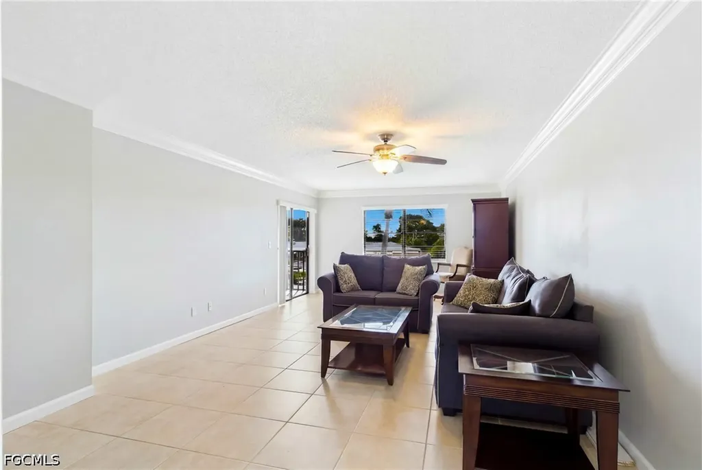4711 SE 5th Avenue Cape Coral FL 33904