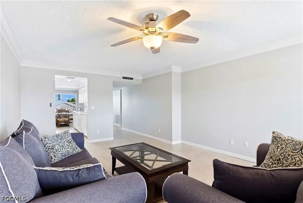 4711 SE 5th Avenue Cape Coral FL 33904
