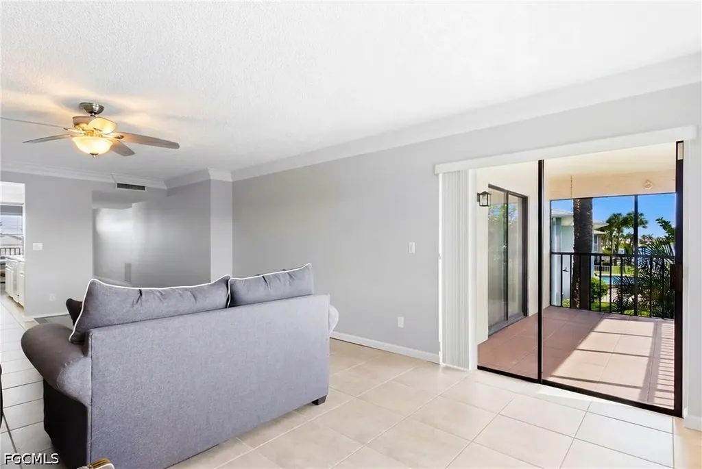 4711 SE 5th Avenue Cape Coral FL 33904