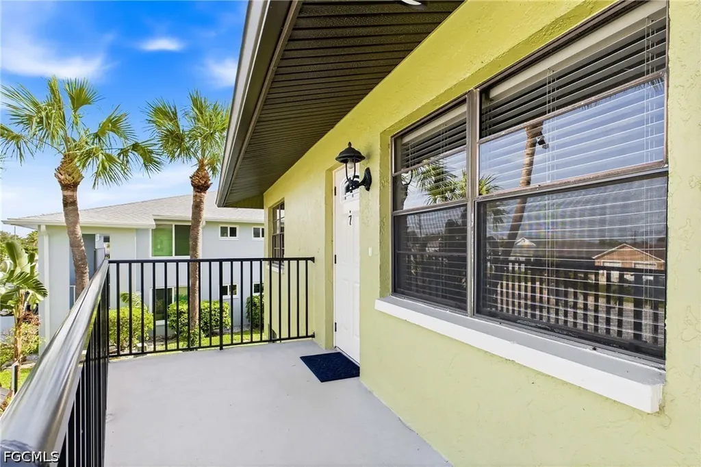 4711 SE 5th Avenue Cape Coral FL 33904
