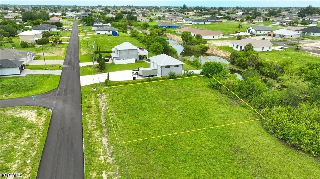 1025 NE 15th Terrace Cape Coral FL 33909