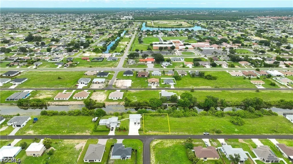 1025 NE 15th Terrace Cape Coral FL 33909