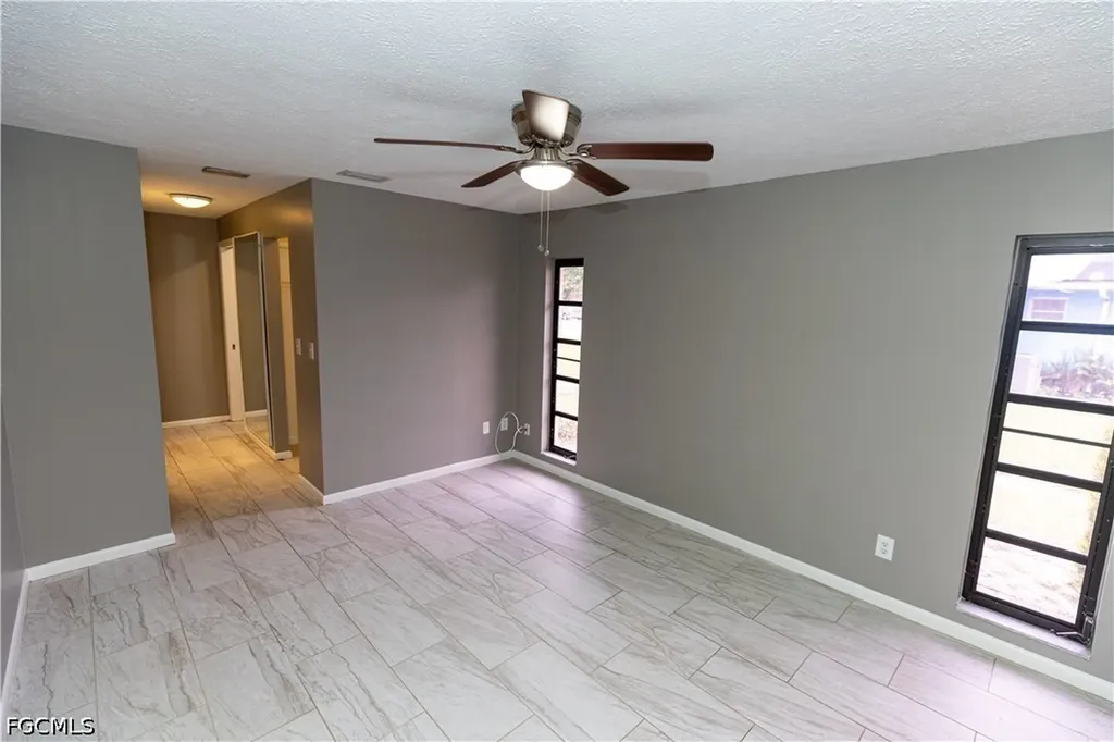 25572 Fenner Circle Bonita Springs FL 34135