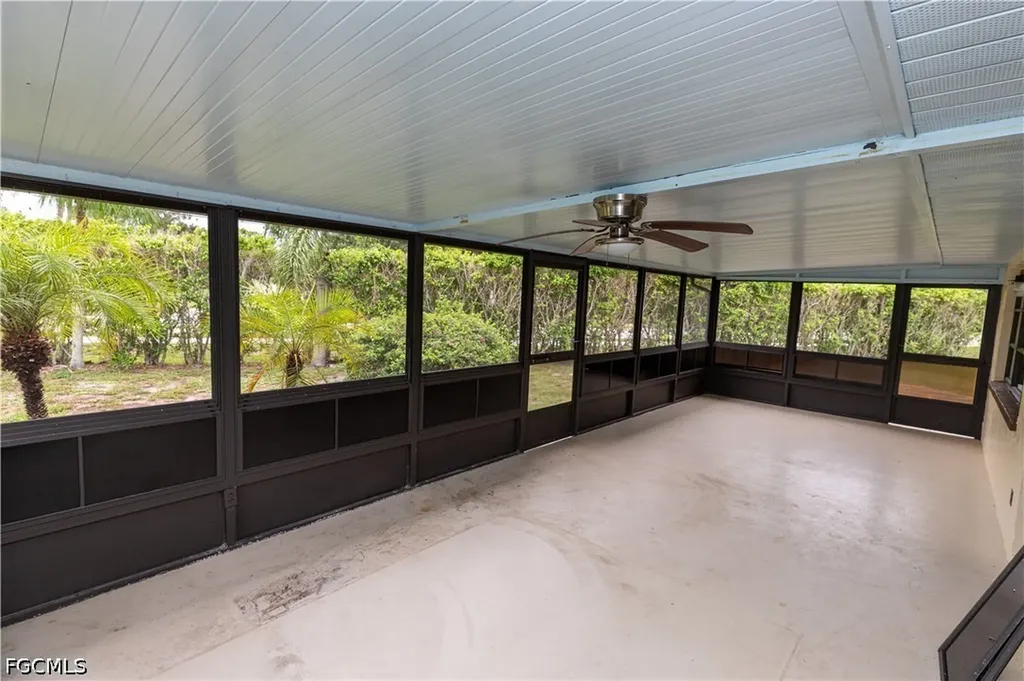 25572 Fenner Circle Bonita Springs FL 34135