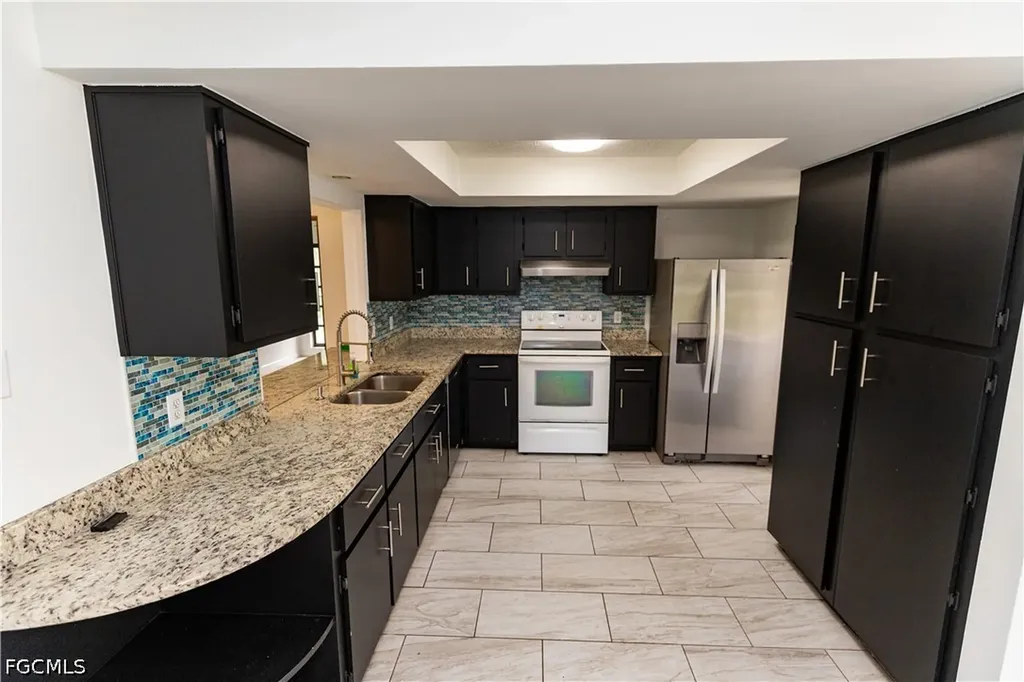 25572 Fenner Circle Bonita Springs FL 34135