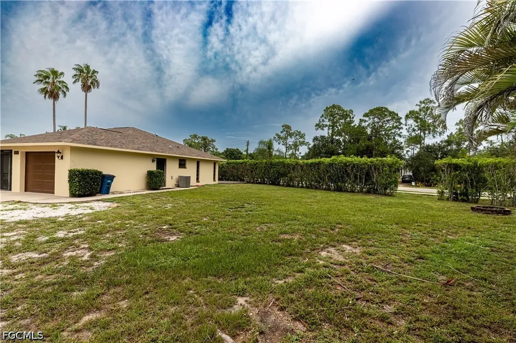25572 Fenner Circle Bonita Springs FL 34135