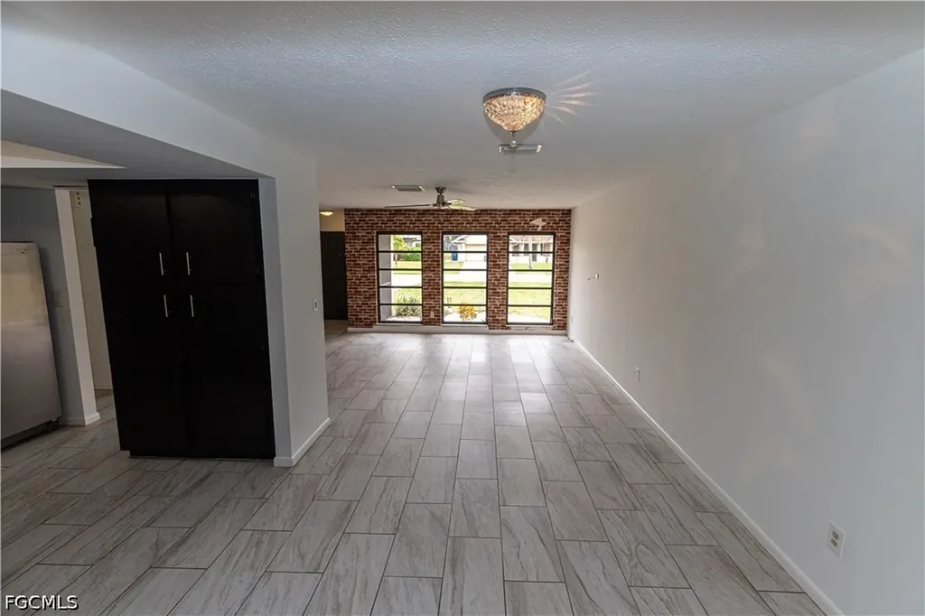 25572 Fenner Circle Bonita Springs FL 34135