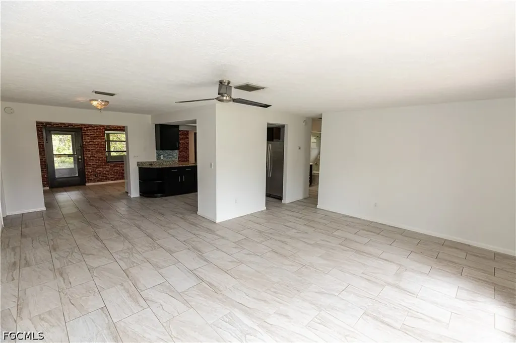 25572 Fenner Circle Bonita Springs FL 34135