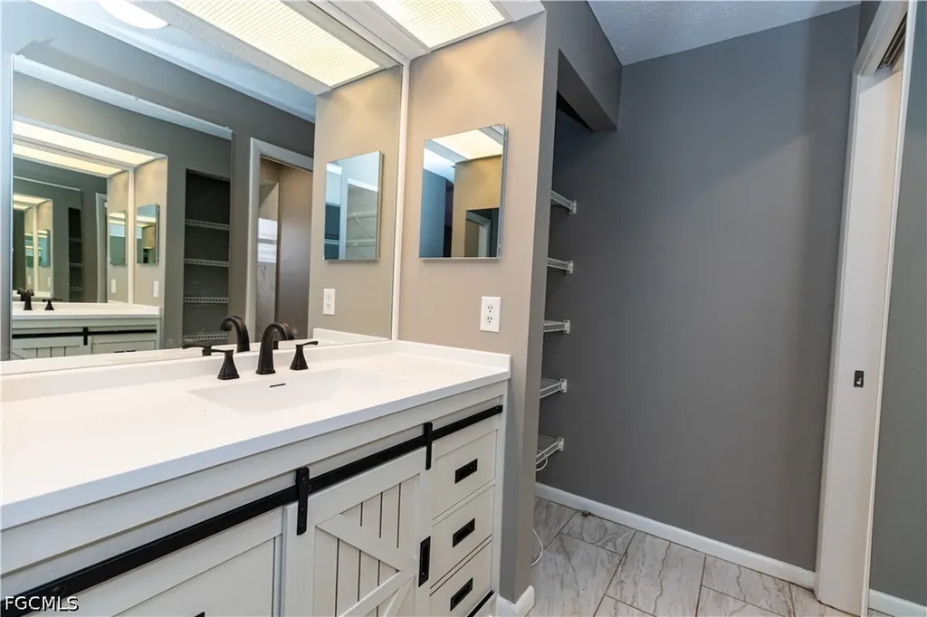 25572 Fenner Circle Bonita Springs FL 34135