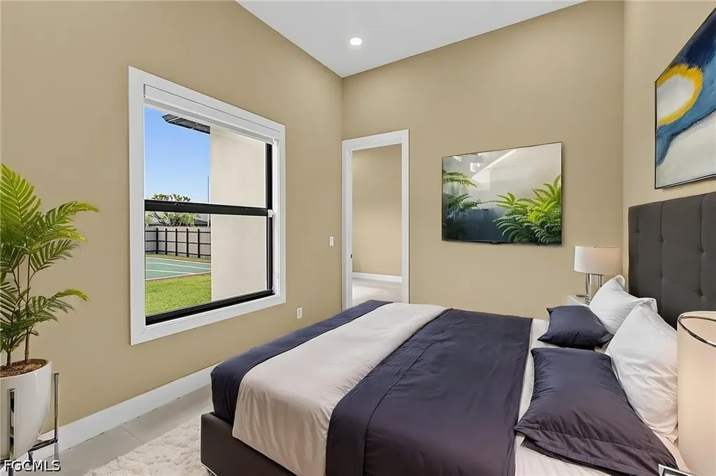 455 SE 17th Avenue Cape Coral FL 33990