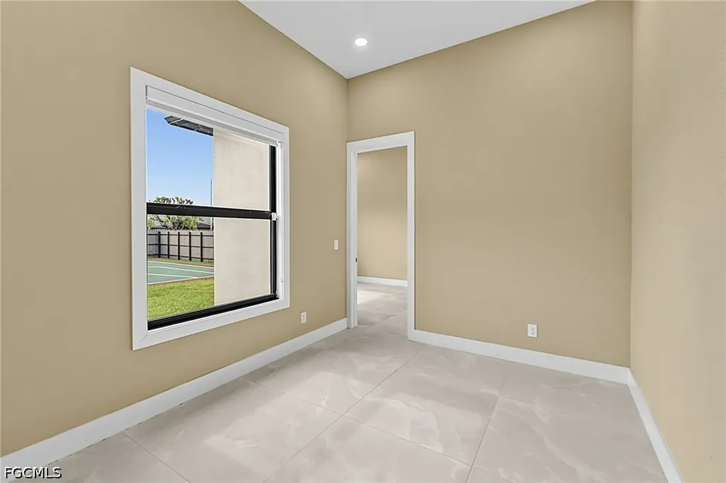 455 SE 17th Avenue Cape Coral FL 33990
