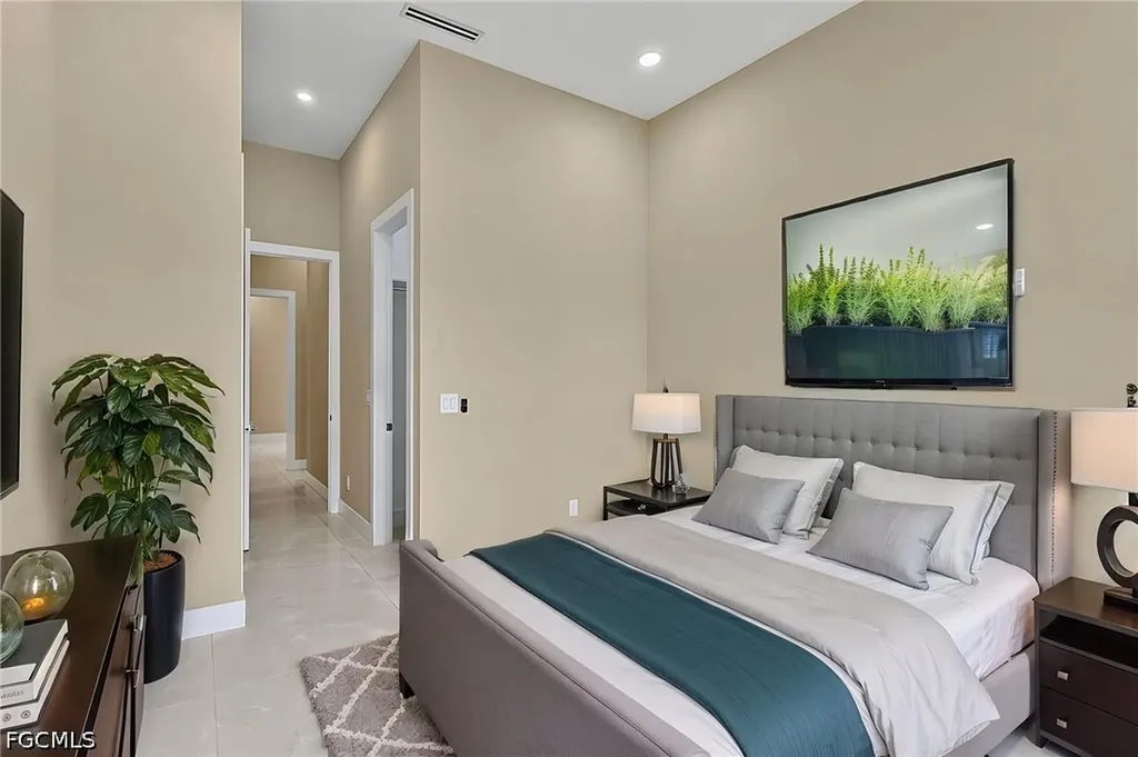455 SE 17th Avenue Cape Coral FL 33990