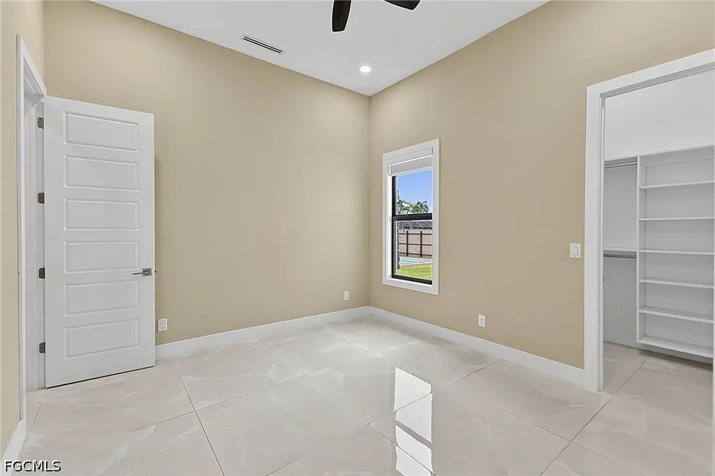 455 SE 17th Avenue Cape Coral FL 33990