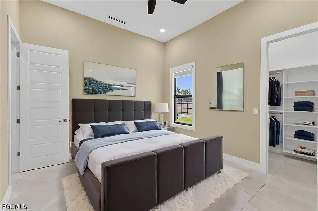 455 SE 17th Avenue Cape Coral FL 33990