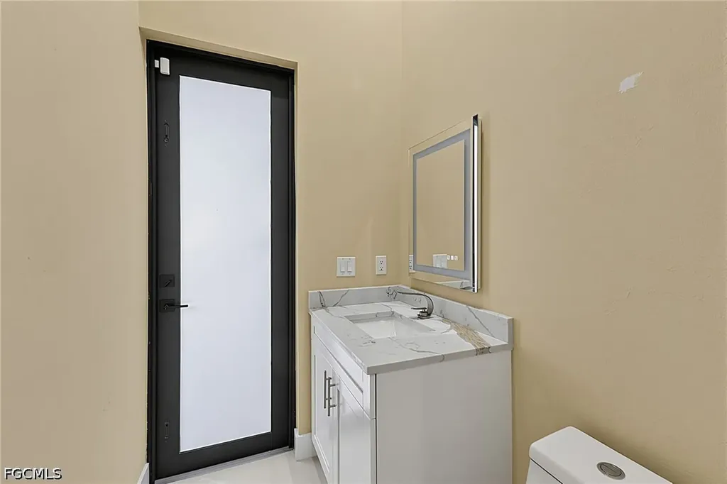 455 SE 17th Avenue Cape Coral FL 33990