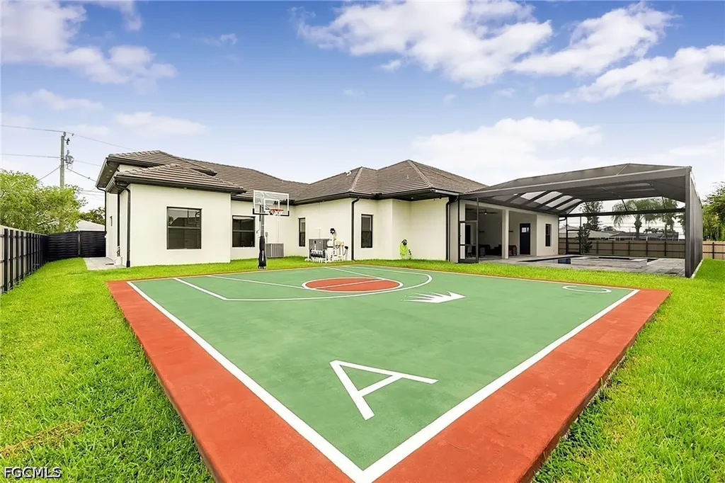 455 SE 17th Avenue Cape Coral FL 33990