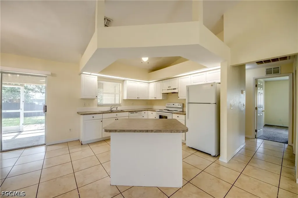 1823 NW 19th Avenue Cape Coral FL 33993