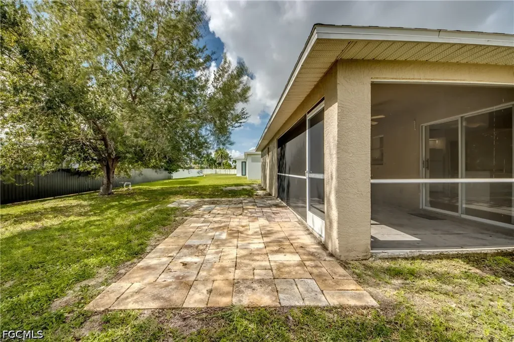 1823 NW 19th Avenue Cape Coral FL 33993