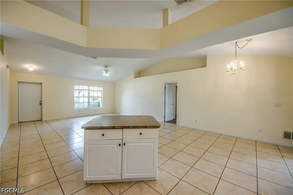 1823 NW 19th Avenue Cape Coral FL 33993