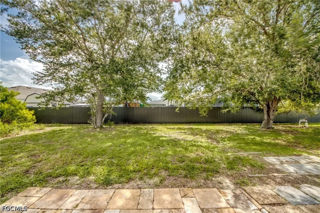 1823 NW 19th Avenue Cape Coral FL 33993
