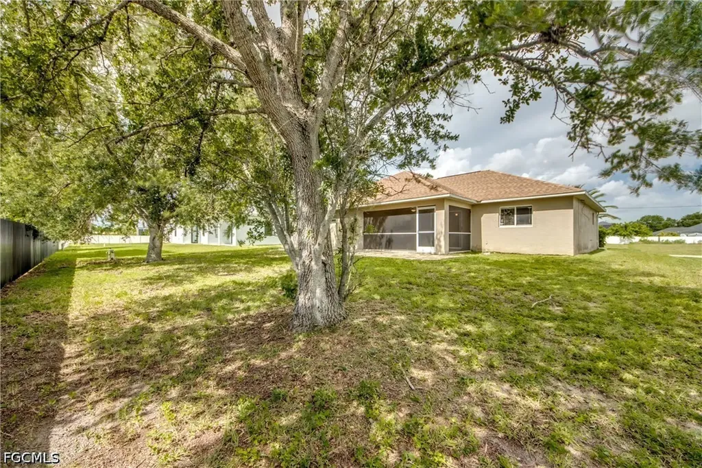 1823 NW 19th Avenue Cape Coral FL 33993